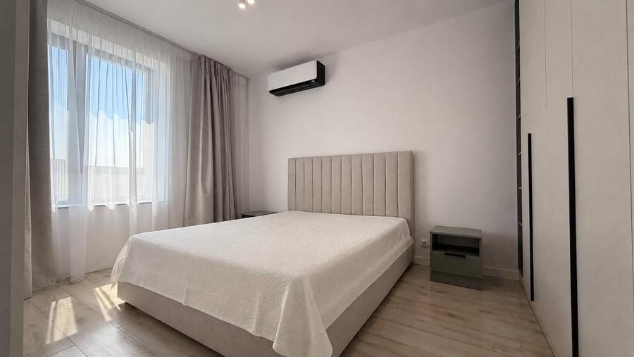 Apartament cu 2 camere semidecomandat, mobilat în Băneasa