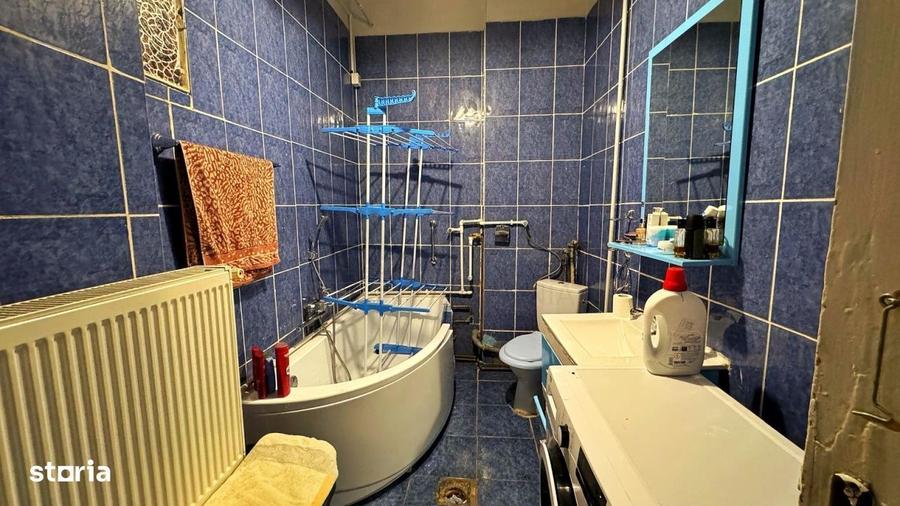 Apartament cu 4 camere decomandat în Basarab