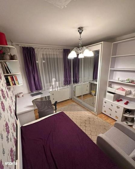 Apartament cu 4 camere decomandat în Titan