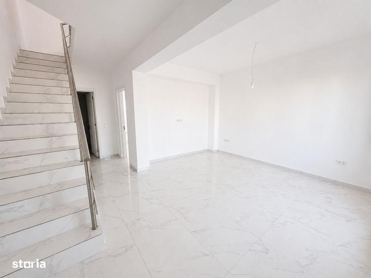 Casă cu 4 camere cu Teren 200 Mp în Central