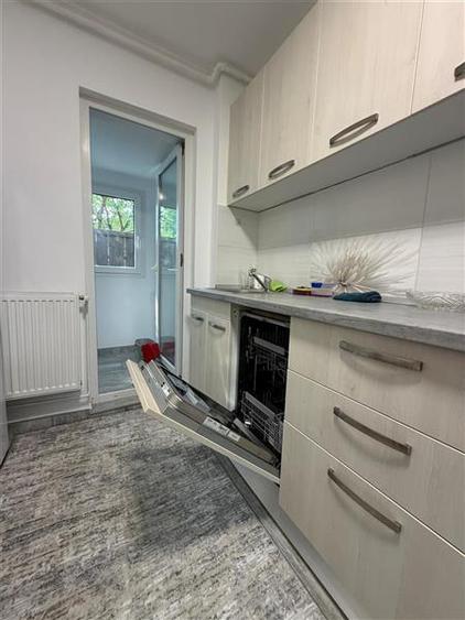 Apartament cu 2 camere semidecomandat în Tractorul
