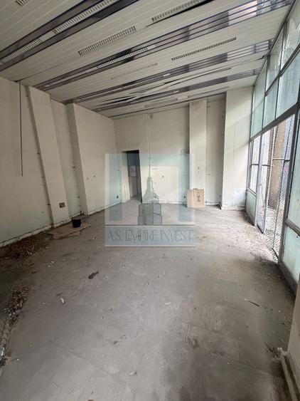 Spațiu comercial, de 100 mp, în Centrul Civic