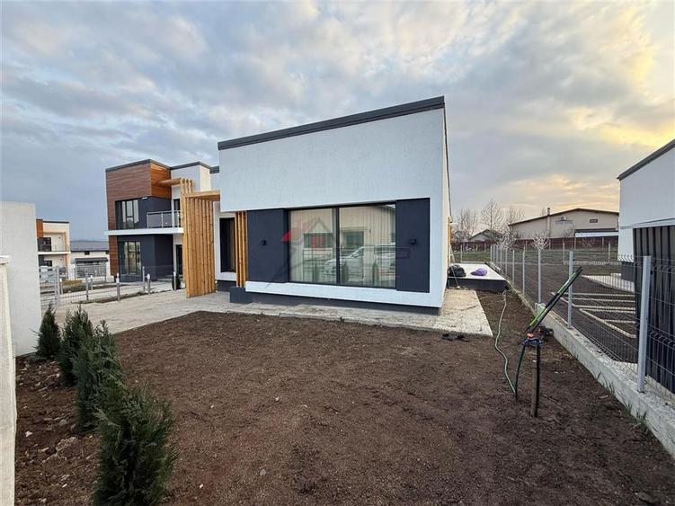 Casă cu 4 camere cu Teren 520 Mp în Miroslava