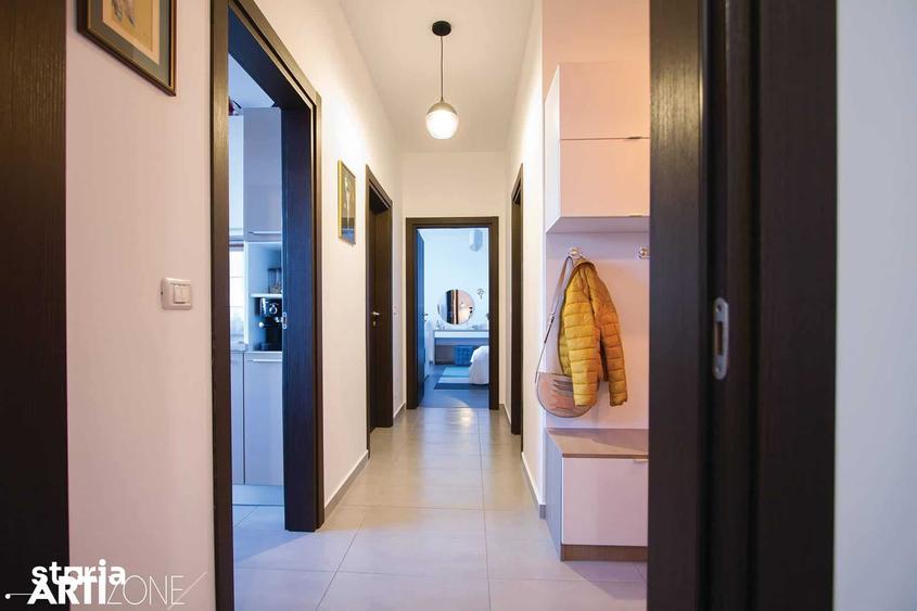 Apartament cu 3 camere decomandat, mobilat în Central