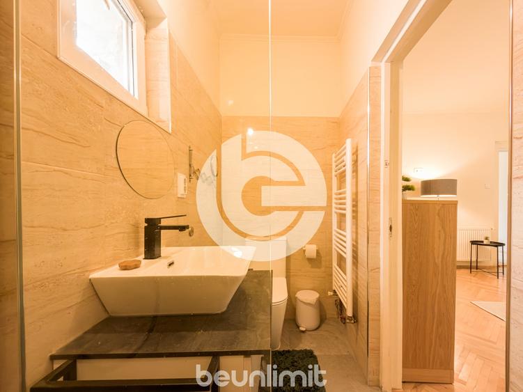 Apartament cu 3 camere decomandat, mobilat în Ultracentral
