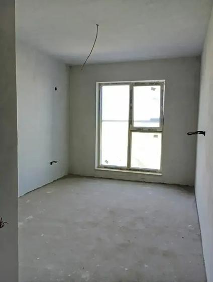 Apartament cu 2 camere decomandat în Titan