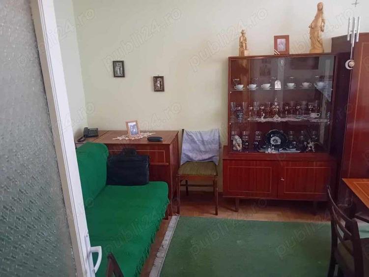 Garsonieră decomandată în Central