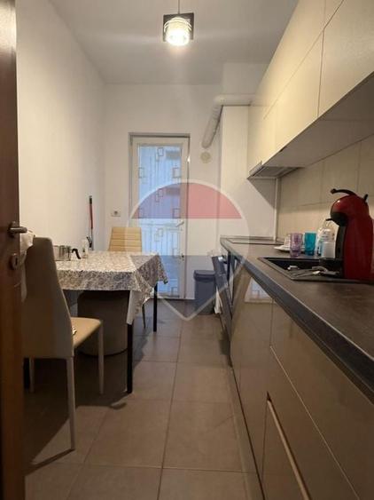 Apartament cu 2 camere semidecomandat, mobilat în Militari