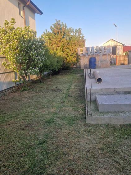 Casă cu 3 camere în Călinești