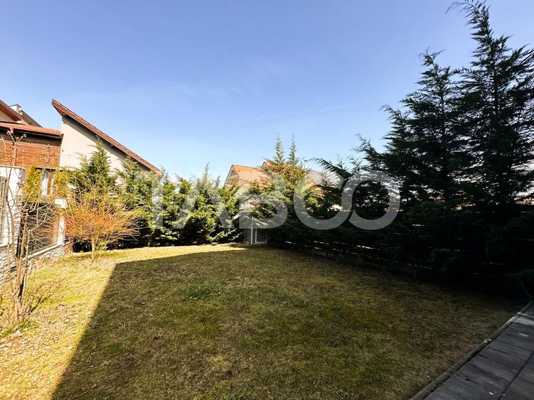 Duplex cu 4 camere cu Canalizare în Europa