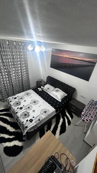 Casă cu 2 camere cu Teren 100 Mp în Central