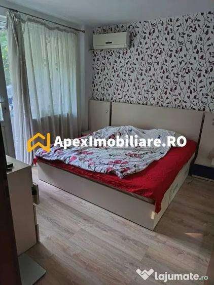 Apartament cu 3 camere decomandat în Apărătorii Patriei