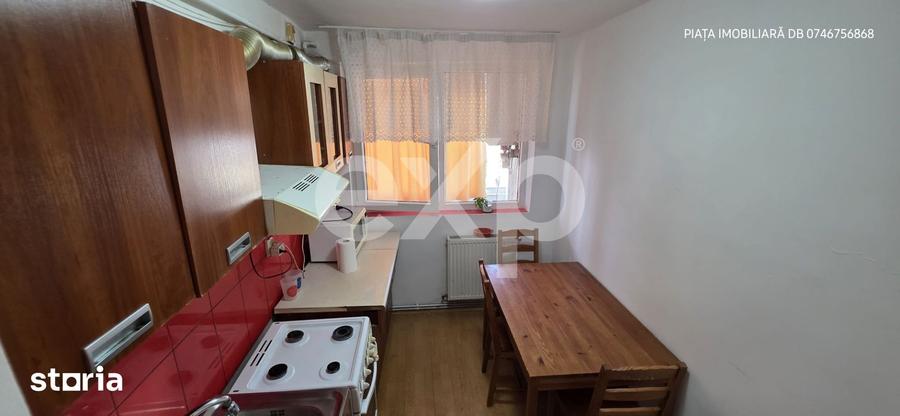 Apartament cu 2 camere decomandat în Micro 6