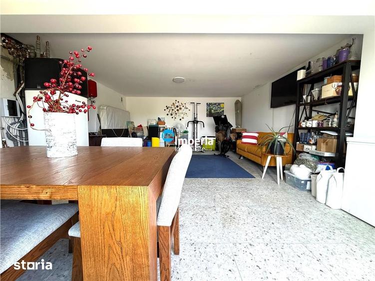 Casă cu 4 camere cu Teren 2165 Mp în Miroslava