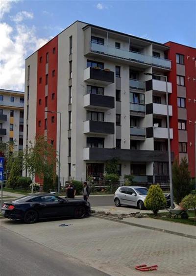 Apartament cu 3 camere decomandat, mobilat în Avantgarden