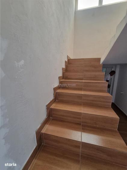 Casă cu 4 camere decomandat în Nanov