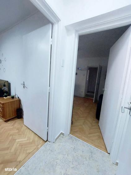 Apartament cu 2 camere semidecomandat, mobilat în Titan