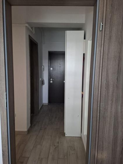 Apartament cu 2 camere semidecomandat în Titan