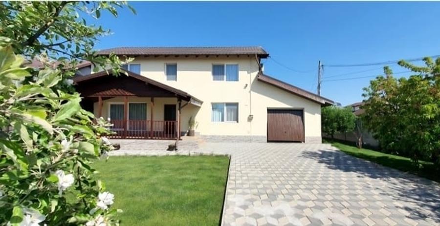 Casă cu 3 camere cu Teren 547 Mp în Central