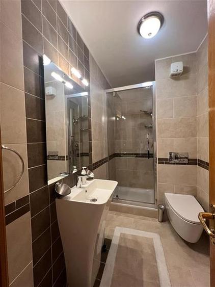 Casă individuală cu 6 camere cu Canalizare în Domenii