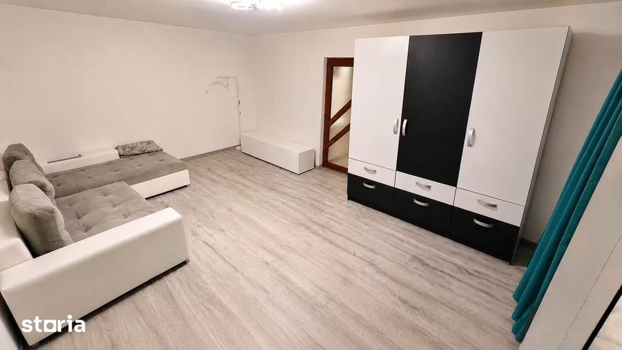 Apartament cu 2 camere decomandat în Banca Națională
