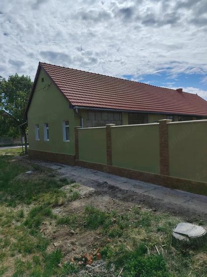 Casă cu 3 camere cu Teren 726 Mp în Vinga
