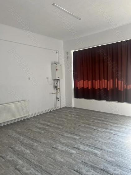 Spațiu comercial, de 72 mp, în Central