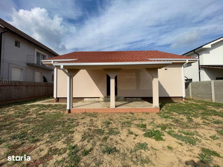 Casă cu 4 camere cu Teren 580 Mp în Ghiroda