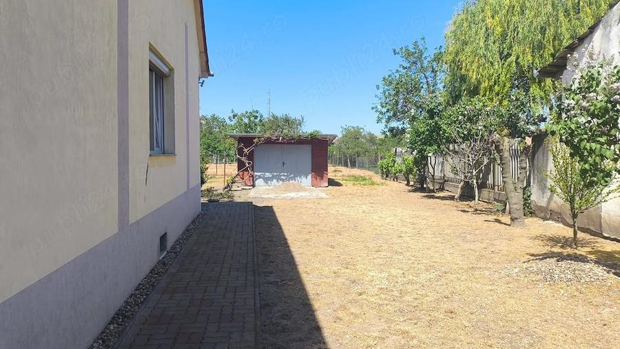 Casă cu 6 camere cu Teren 1892 Mp în Central