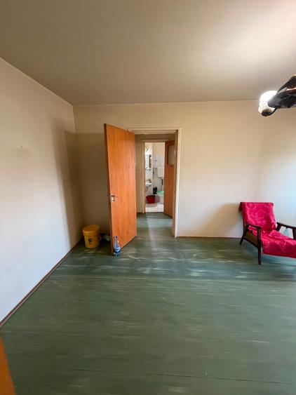 Apartament cu 2 camere semidecomandat în Vitan
