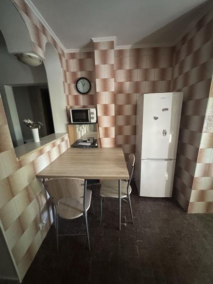 Apartament cu 2 camere decomandat în Vitan