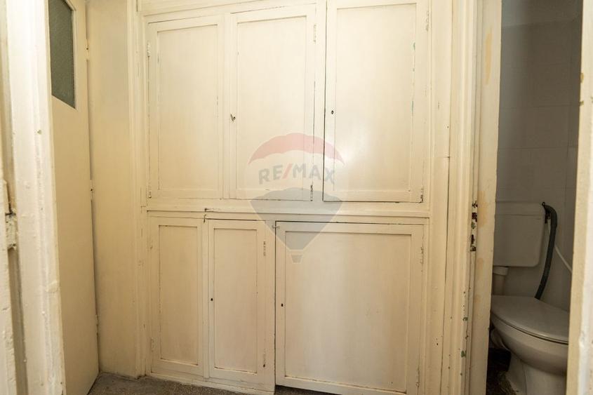 Apartament cu 2 camere semidecomandat, mobilat în Calea București