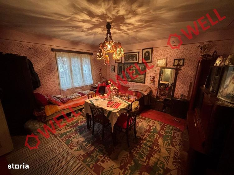 Casă cu 2 camere cu Teren 1189 Mp în Brețcu