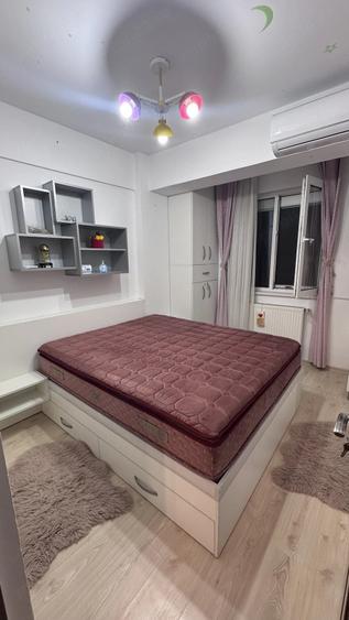 Apartament cu 3 camere semidecomandat în Central