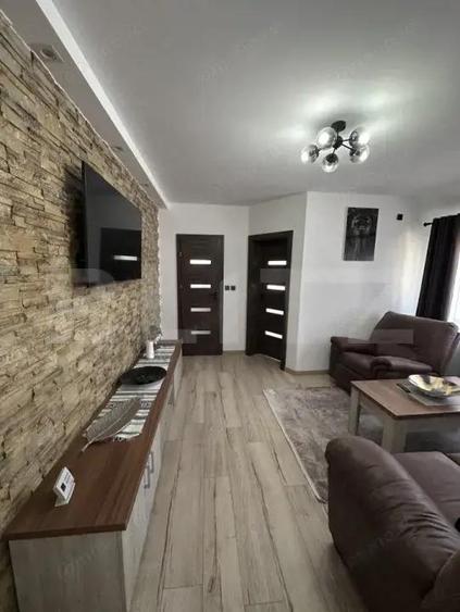 Apartament cu 2 camere semidecomandat în Dej