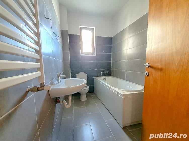 Apartament cu 3 camere decomandat în Găvana