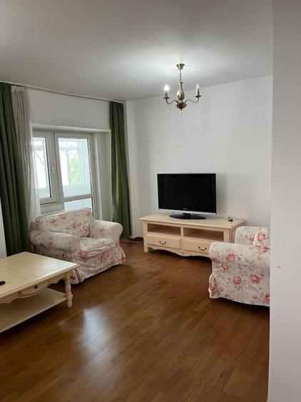 Apartament cu 2 camere decomandat, mobilat în Nerva Traian