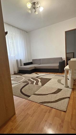 Apartament cu 2 camere semidecomandat în Rogerius