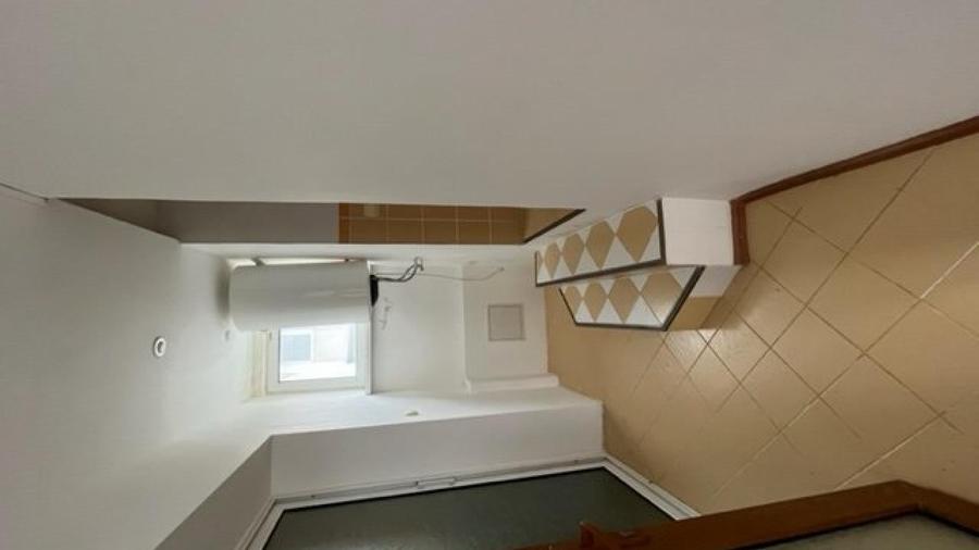 Casă individuală cu 6 camere cu Teren 370 Mp în Nord