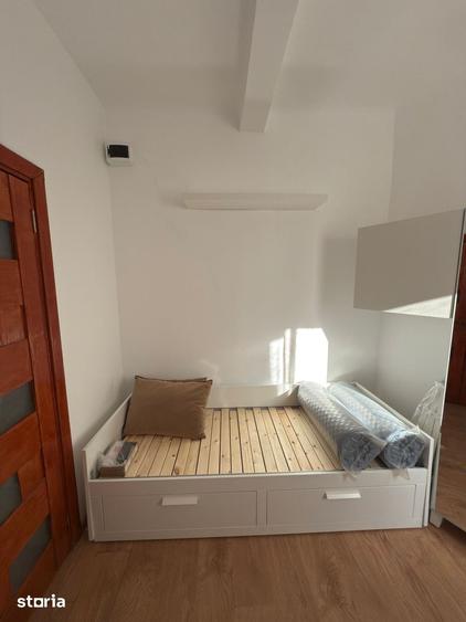 Garsonieră decomandată în Cișmigiu