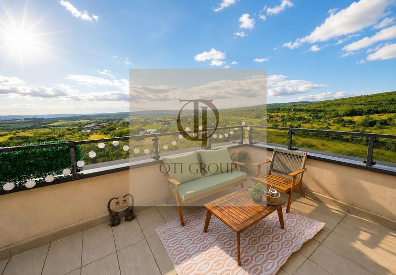 Apartament cu 2 camere semidecomandat în Sopor