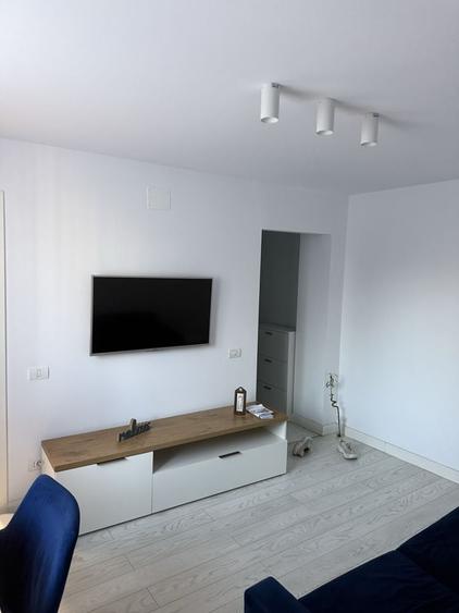 Apartament cu 2 camere decomandat în Exterior Vest