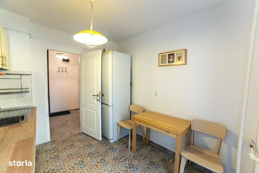 Apartament cu 3 camere decomandat în Crângași