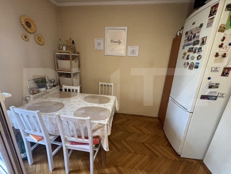 Apartament cu 3 camere decomandat, mobilat în Carpați 2