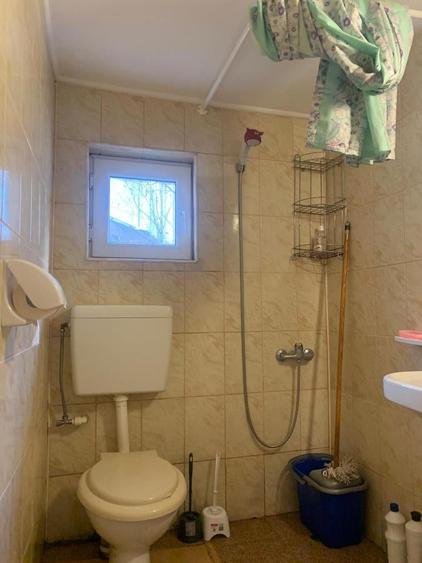 Casă cu 6 camere cu Teren 400 Mp în Central