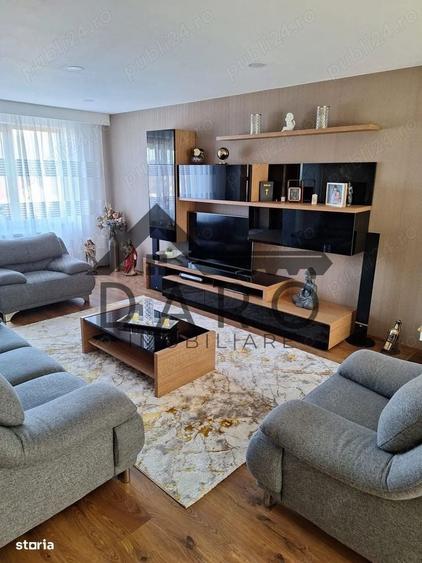 Casă cu 3 camere în Corunca