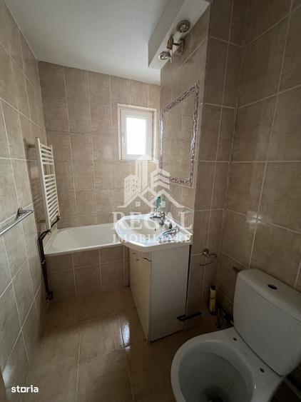 Apartament cu 2 camere decomandat în Rișca