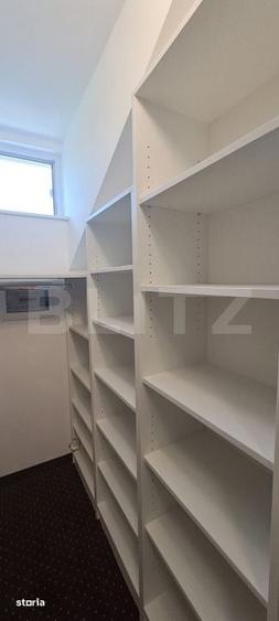 Casă cu 4 camere cu Teren 6500 Mp în Ucea