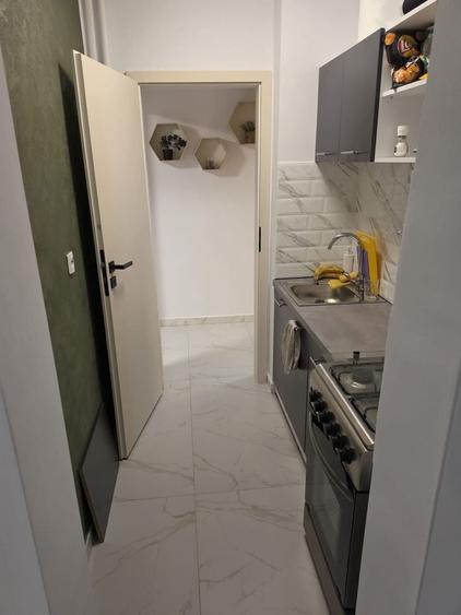 Apartament cu 2 camere decomandat, mobilat în Berceni