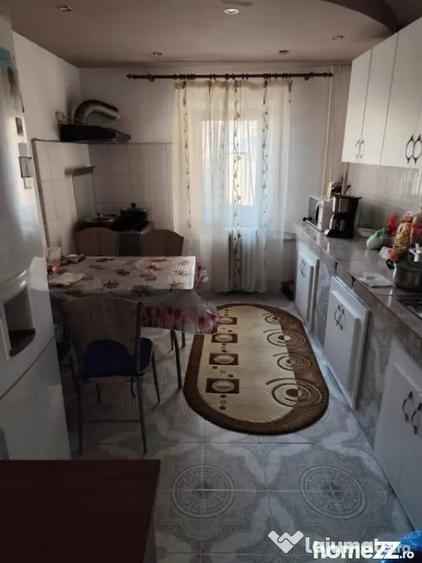 Apartament 4 camere, etaj 1, Craiovita Noua - 3